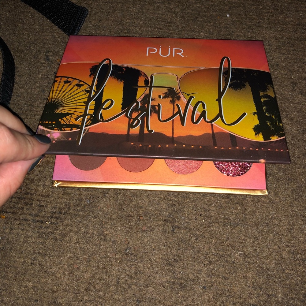 Pur eyeshadow pallet